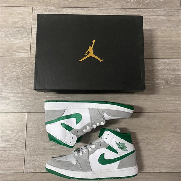JORDAN Other - Air Jordan 1 Mid Grey Green